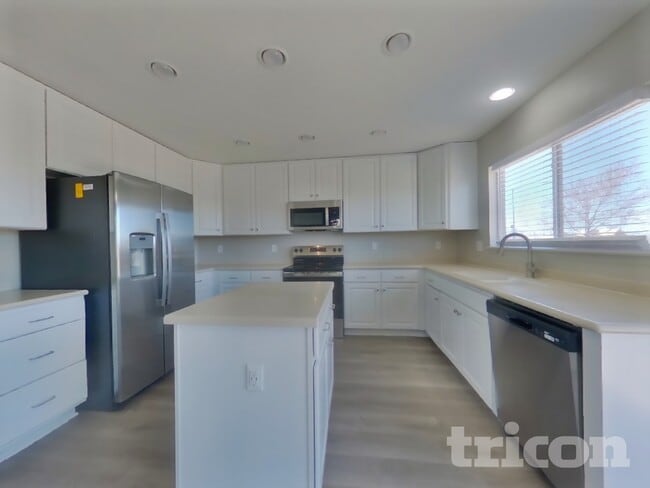 Building Photo - 13829 Josephine Ct