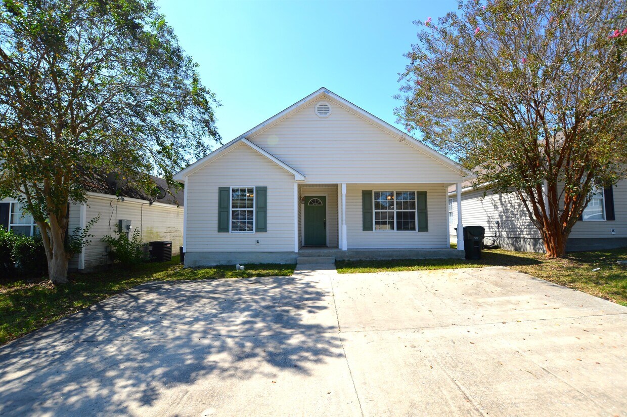 1339 Edgewood Dr, Valdosta, GA 31601 House Rental in Valdosta, GA