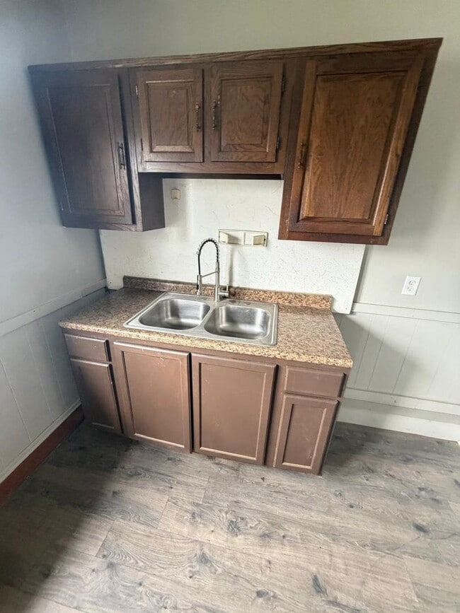 Foto del edificio - 9529 Mt Auburn Ave