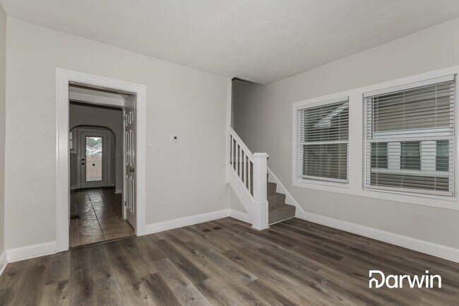 Foto del edificio - 824 Lasalle St