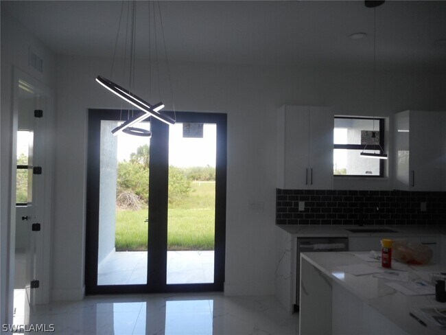 Foto del edificio - 2438 Venice