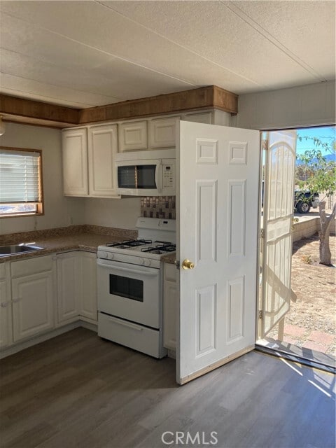 Building Photo - 6376 Coyote Rd