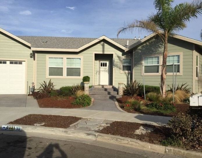 Primary Photo - 4921 Dunes Cir