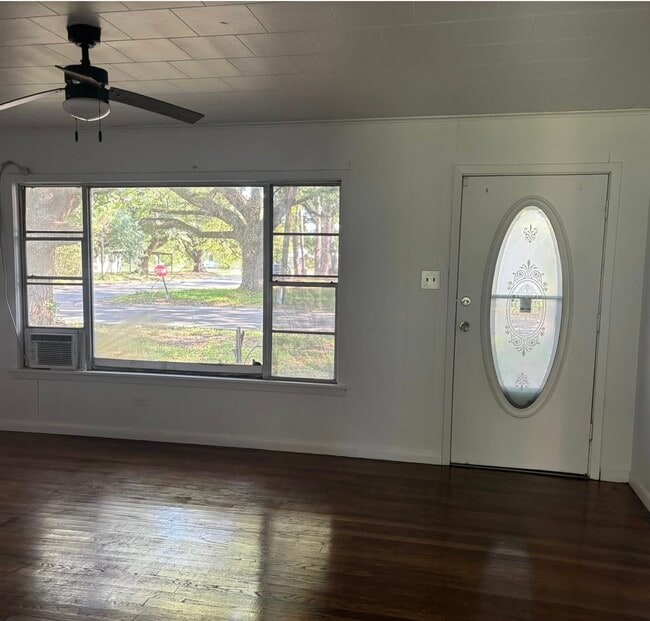 Foto del edificio - 531 Pecan St