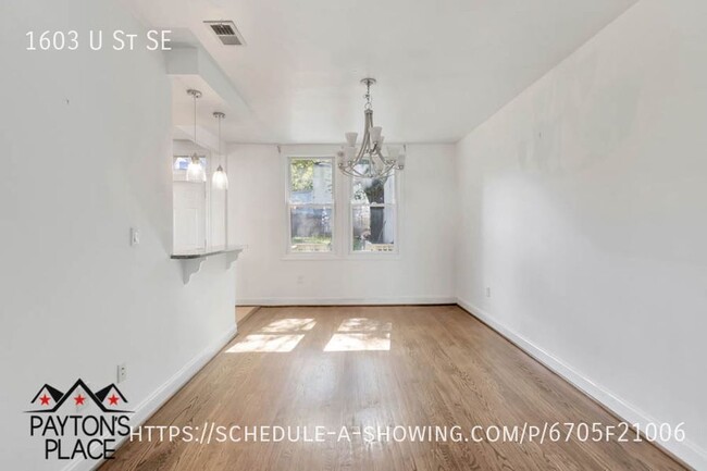 Building Photo - Beautifully Renovated in home in Historic ...