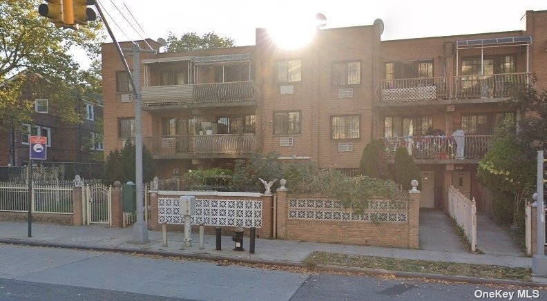 Primary Photo - 82-30 Parsons Blvd