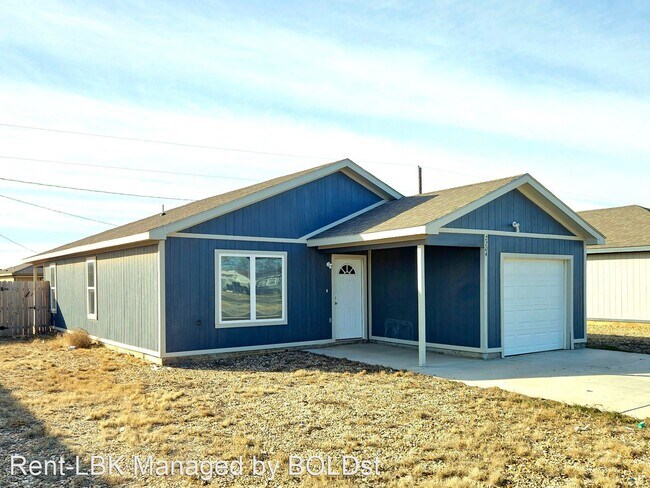 Building Photo - 3 br, 2 bath House - 2204 E 10th Street