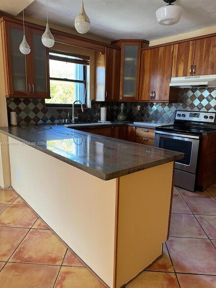 Foto del edificio - 1900 Diana Dr