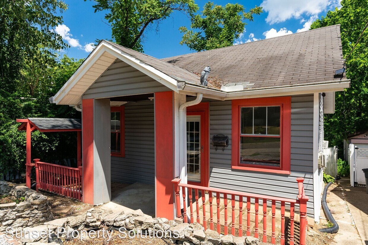 Foto principal - 3 br, 2 bath House - 3934 Oakpark Pl