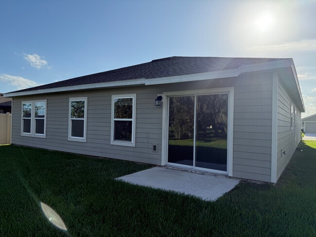 Building Photo - 1975 Cricket Cradle Dr