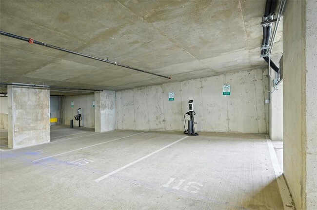 Foto del edificio - 84 East Ave