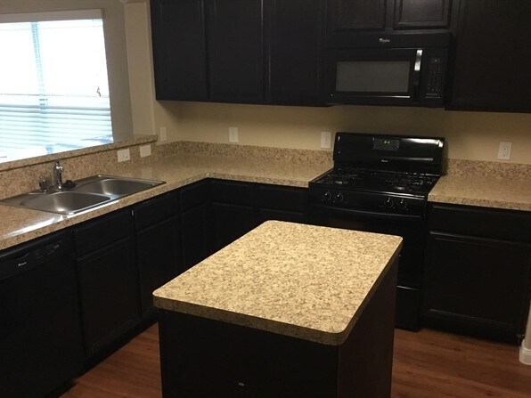 Building Photo - 2519 Bammelwood Dr