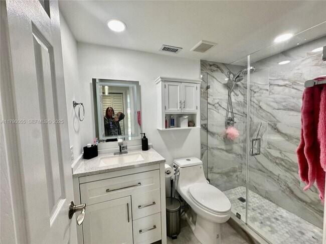 Foto del edificio - 1200 SW 113th Terrace