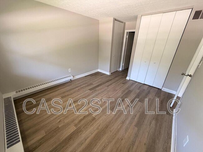 Foto del edificio - 2188 St Johns Pl