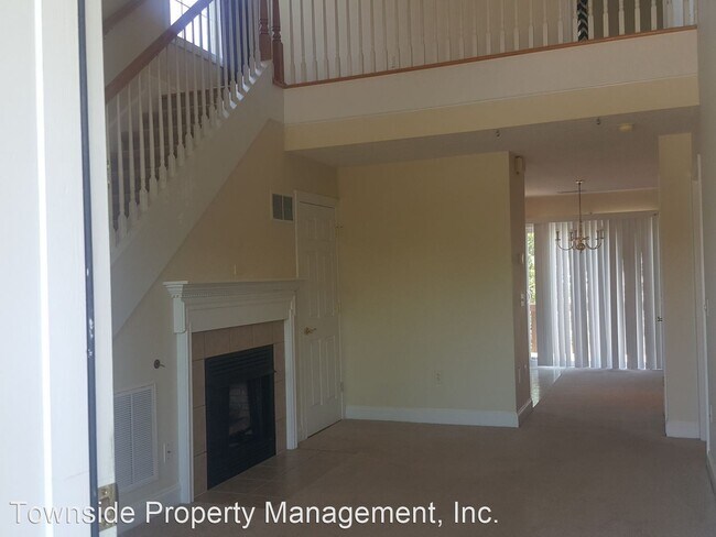 Building Photo - 3 br, 2 bath House - 230 Willow Oak Dr.