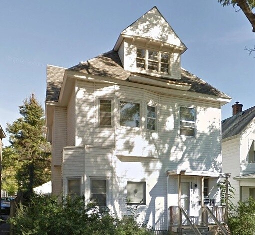 View of the Triplex from 5th Street NE - 1417 5th St NE