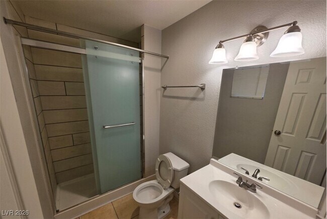 Building Photo - 5440 S Swenson St