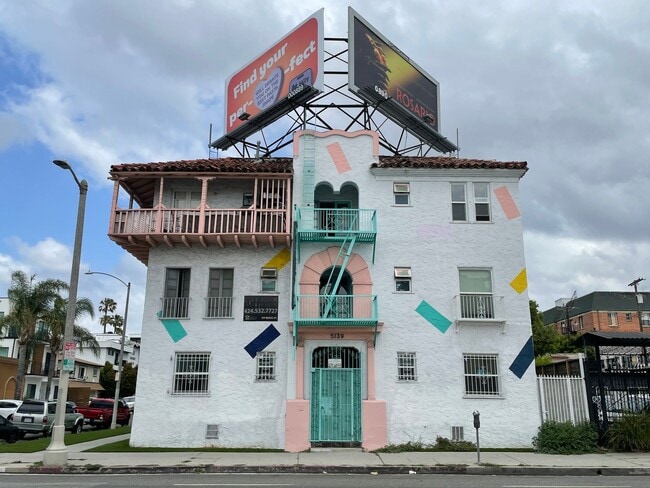 Building Photo - Lofts at Larchmont