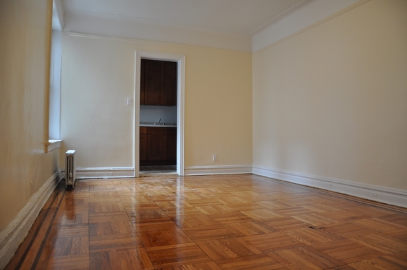 Interior Photo - 355 Lefferts Ave