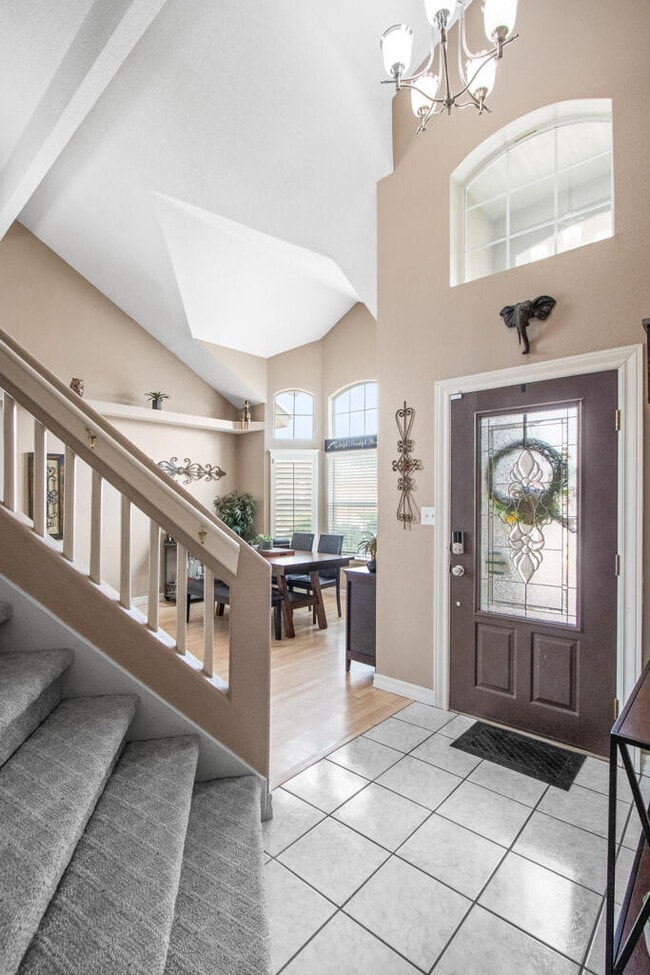 Building Photo - 12504 Sun Flare Dr