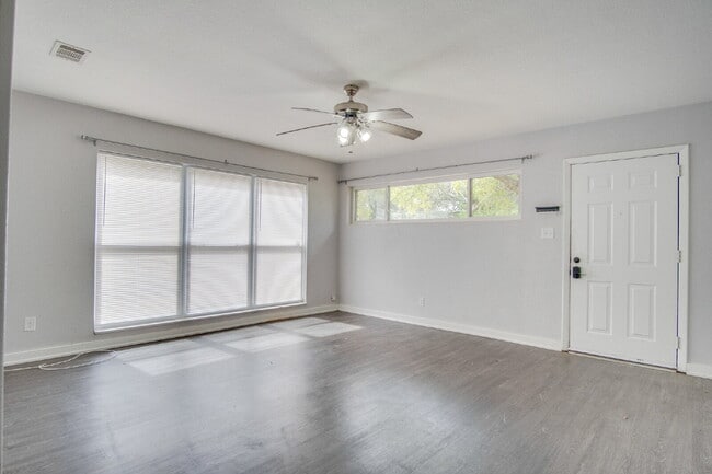 Building Photo - Updated 3-Bedroom, 2-Bath Ranch with Fenced Backyard, Carport, and Modern Kitchen