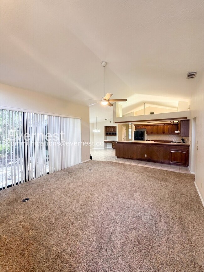 Foto del edificio - 2891 Deer Hound Way