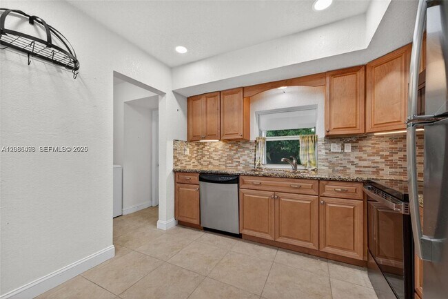 Foto del edificio - 5340 NE 17th Terrace