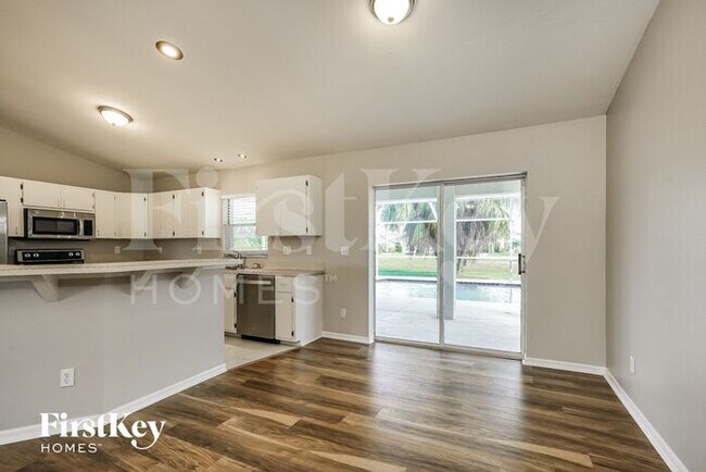 Foto del edificio - 135 SW 31st Terrace