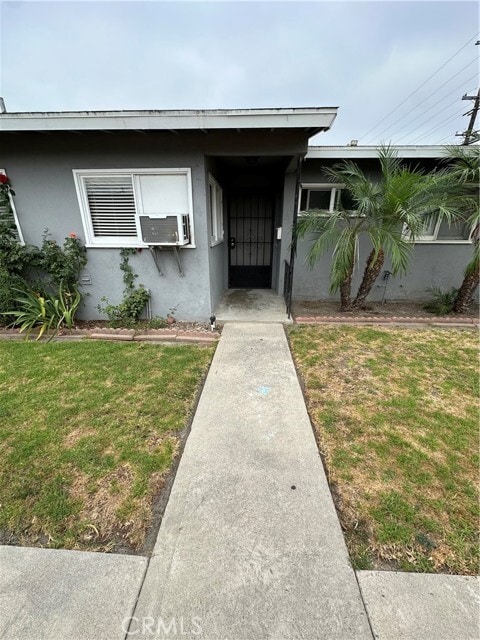 Building Photo - 1936 W Valencia Dr
