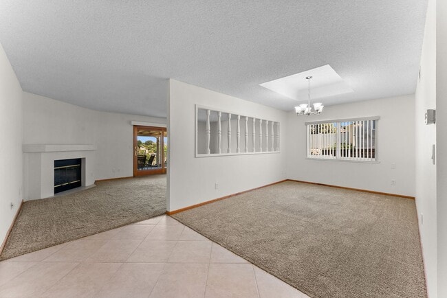 Building Photo - Spring Valley Home with Views