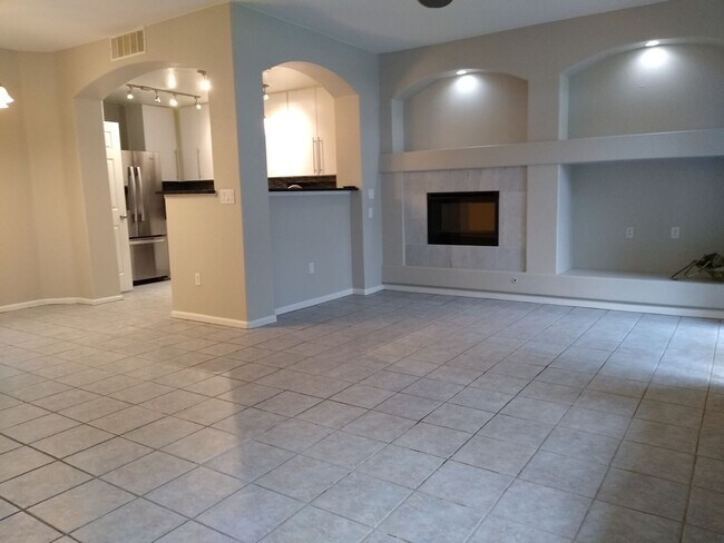 Foto del edificio - Beautifull Spacious 2 Bedroom 2 Bath Townh...
