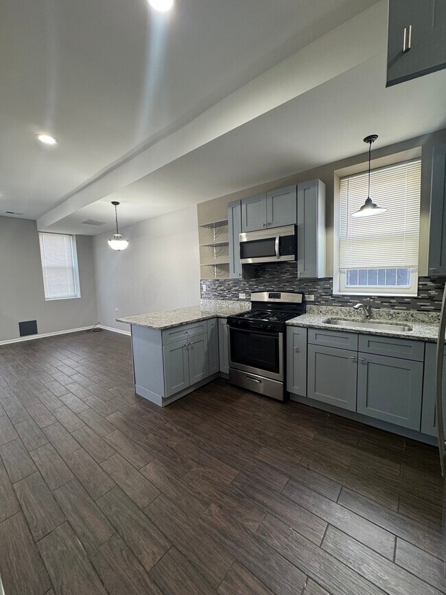 Foto del edificio - 1630 S Washtenaw Ave.