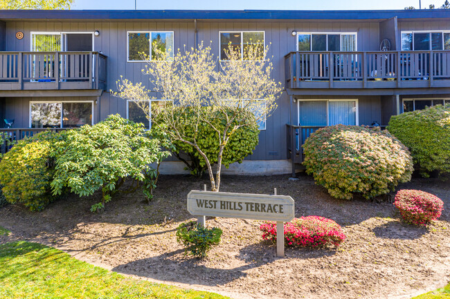 Foto del edificio - West Hills Terrace Apartments