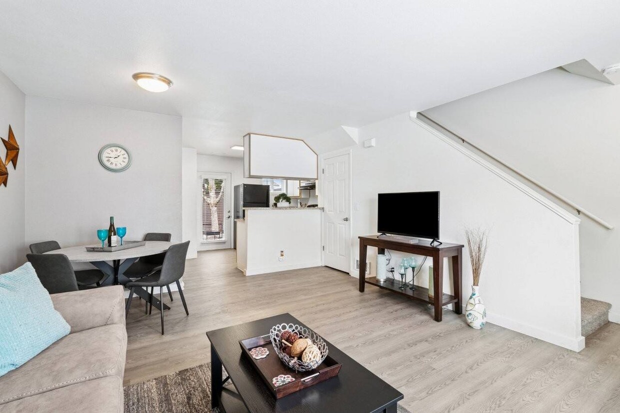 Primary Photo - Jenna Village Apartments