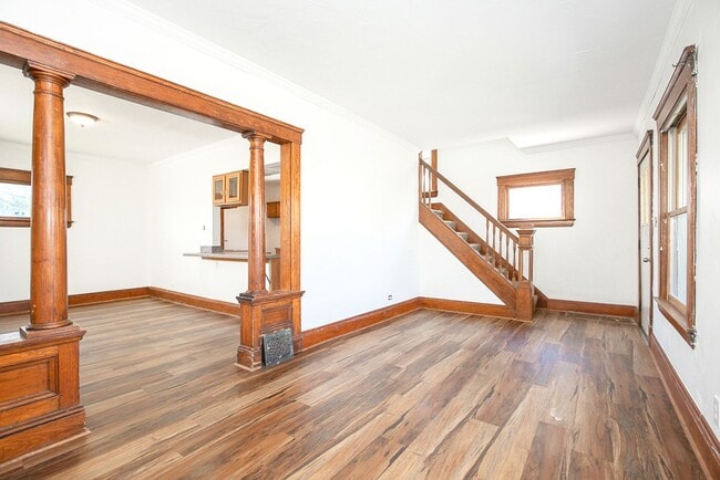 Building Photo - Convenient Showings — No Appointment Needed!