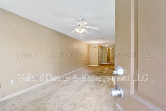Building Photo - 8448 Kona Ave