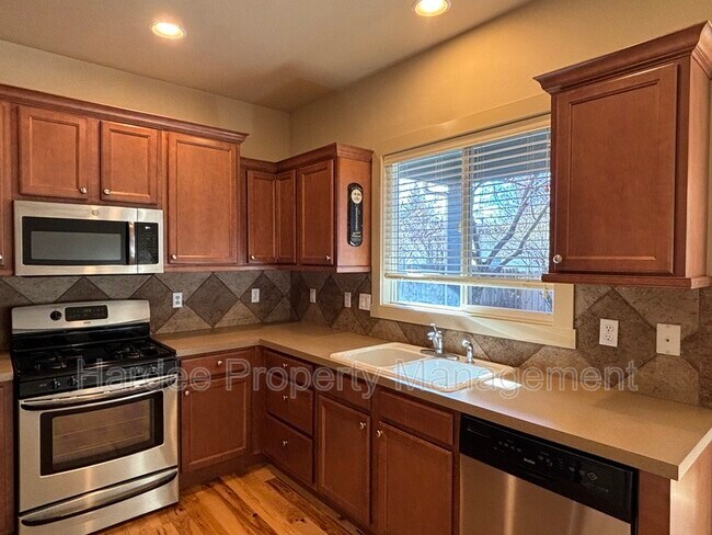 Foto del edificio - 6251 W Geneva St