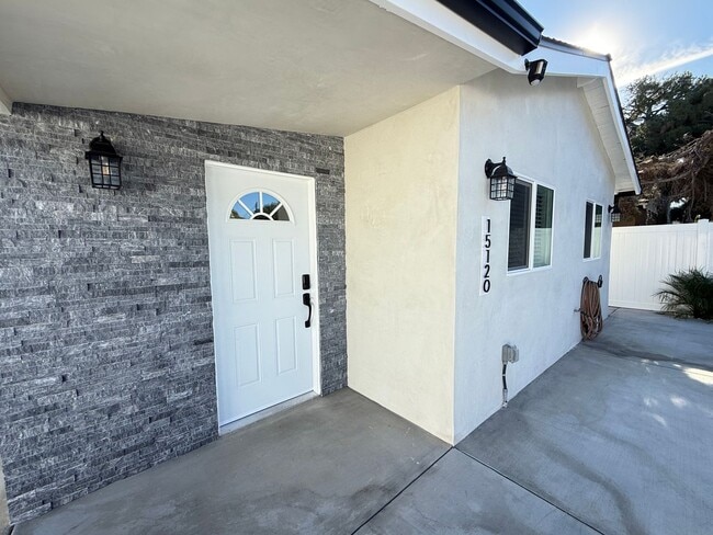 Building Photo - Brand new home 3/2 in prime Sylmar area