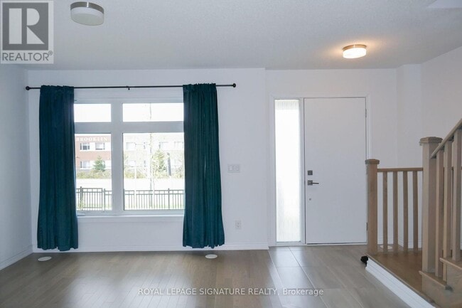 Building Photo - 49 Sorbara Wy