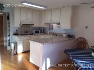 Foto del edificio - Charming 3Bd 3Ba Condo with Garage & Easy ...