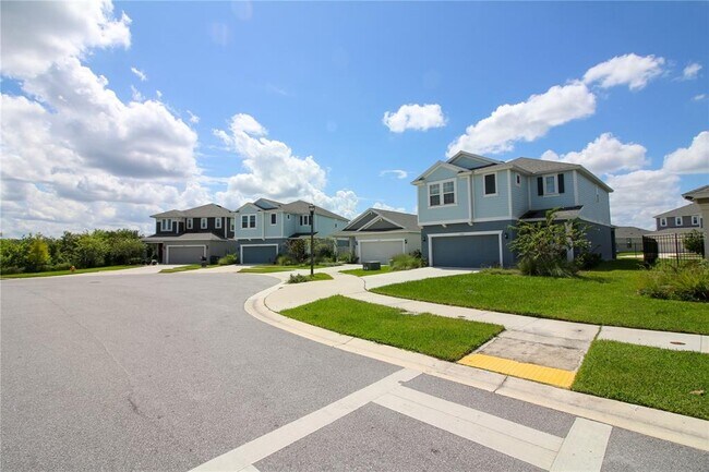 Building Photo - 6240 Great Bear Dr