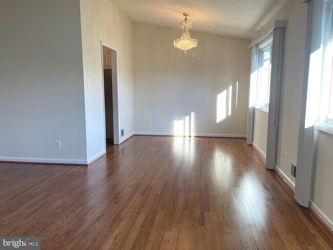 Foto del edificio - 11601 Gowrie Ct