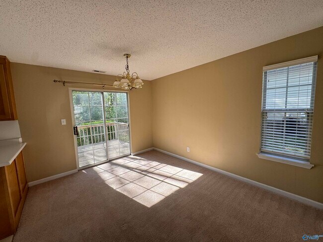 Foto del edificio - 247 Postwood Ct