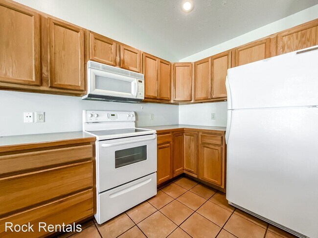 Building Photo - 3 br, 2 bath House - 3400 Amanda