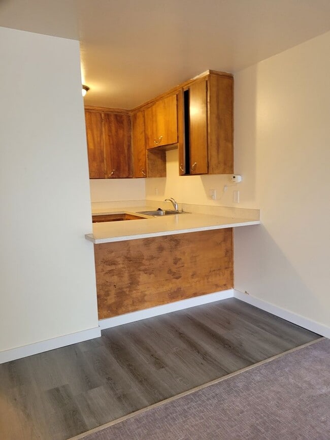 Interior Photo - Cambridge Manor Apartments