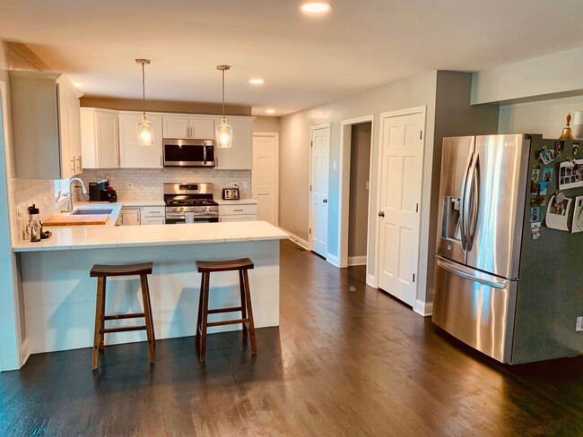 Building Photo - 2643 Partlow Dr