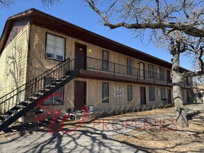 Building Photo - 1379 W Mc Neill