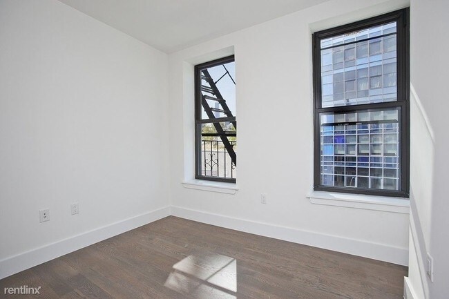 Building Photo - 106 Norfolk St