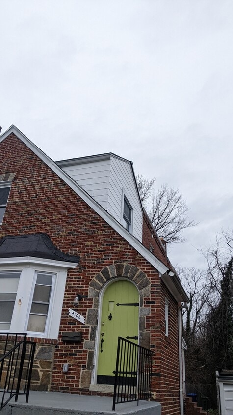 Primary Photo - 8530 Willow Oak Rd