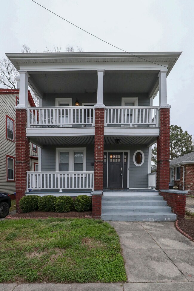 Building Photo - 273 Hatton St